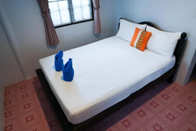 Sea View Bungalow Double Room with Fan - No Hot Shower — JP Resort Koh Tao